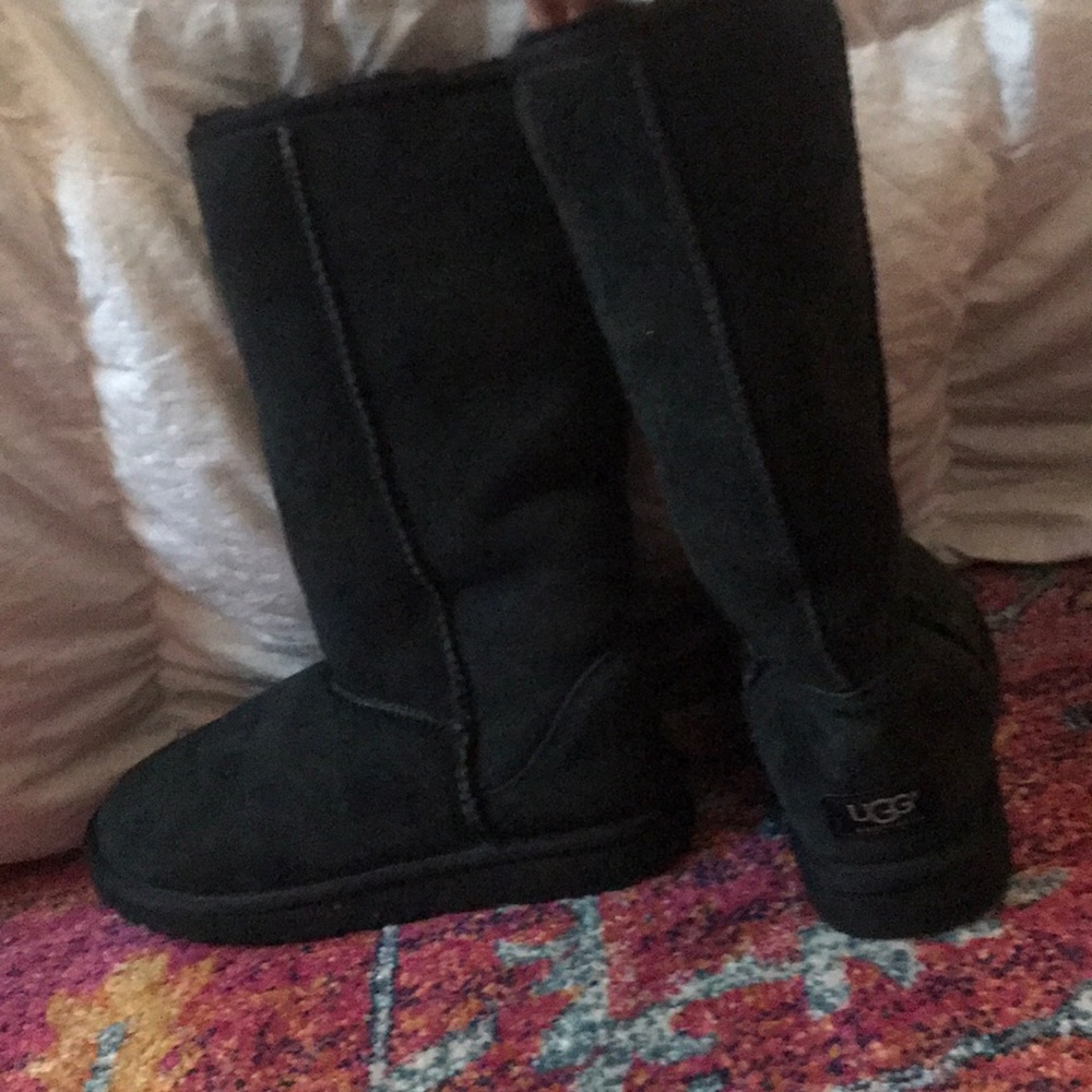 Tall black uggs
